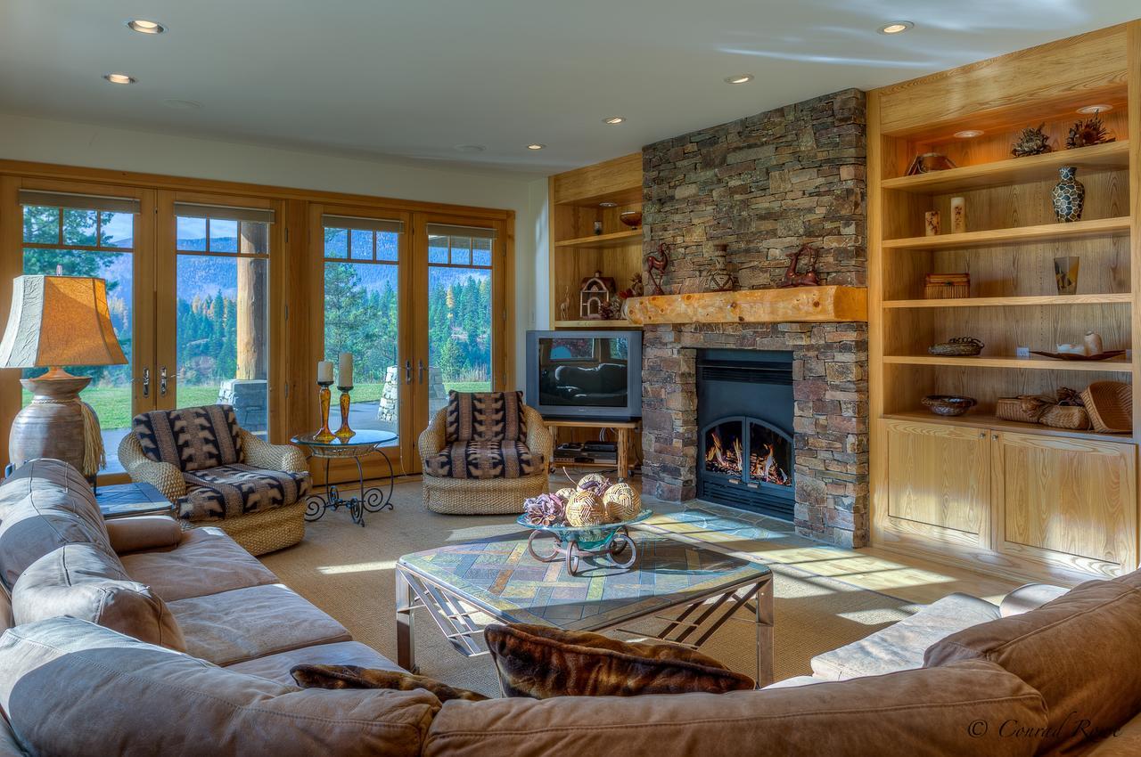 The Lodge At Trout Creek Bed And Breakfast Exterior foto