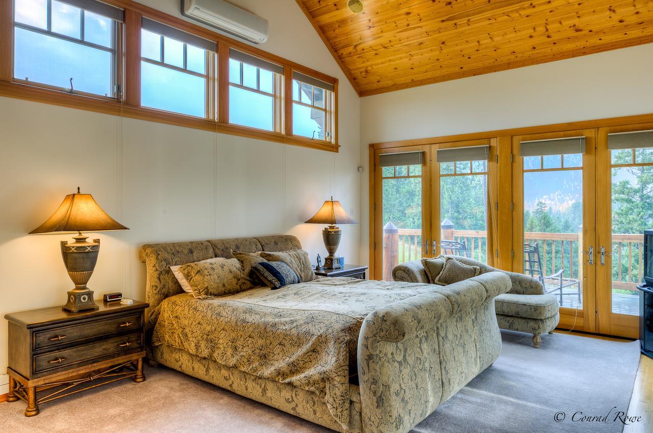The Lodge At Trout Creek Bed And Breakfast Exterior foto