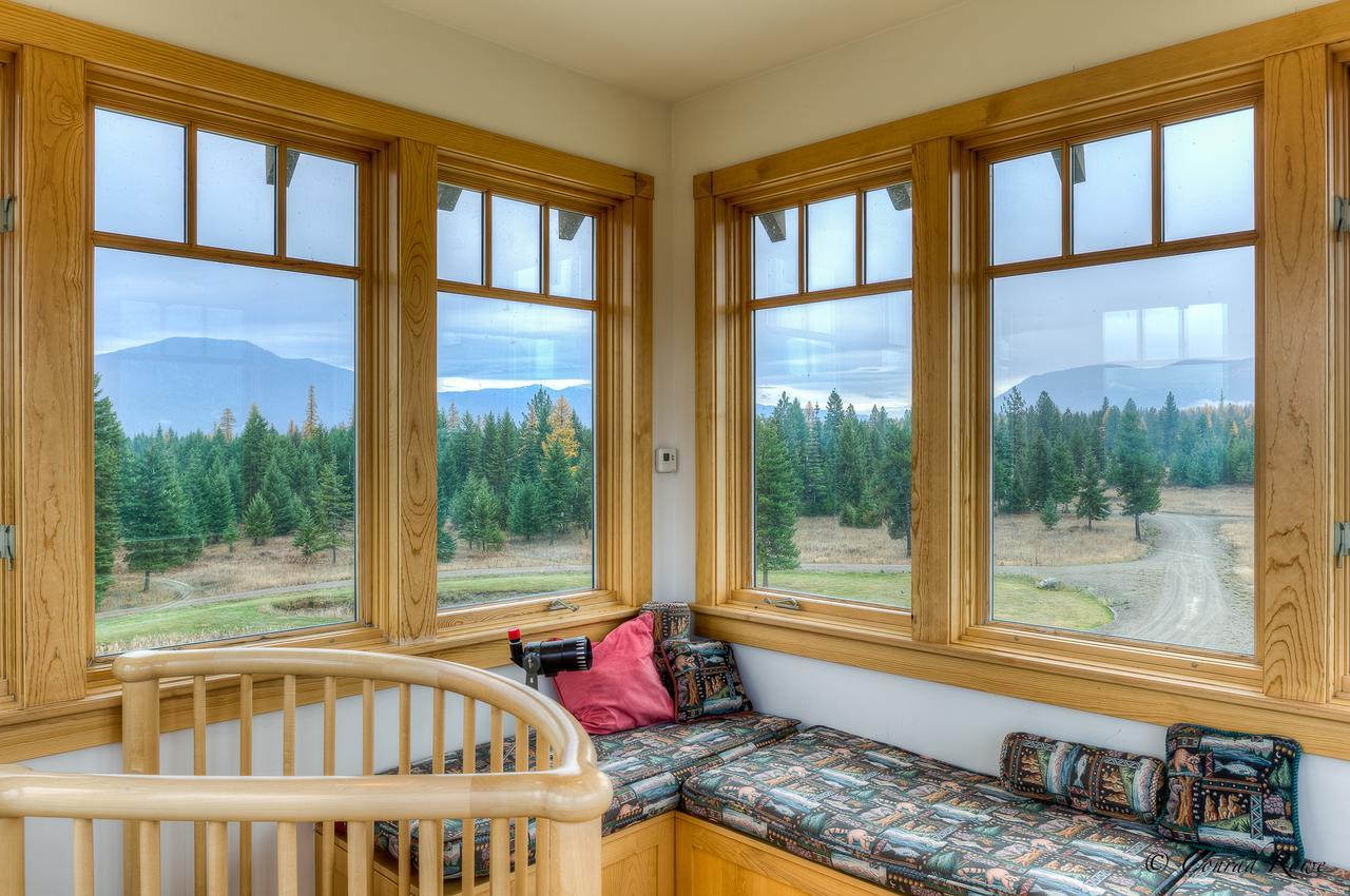 The Lodge At Trout Creek Bed And Breakfast Exterior foto